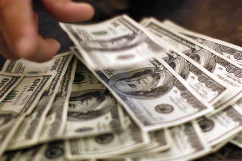 Tỷ giá USD hôm nay 16/5: Tỷ giá trung tâm giảm về 24.960 đồng/USD